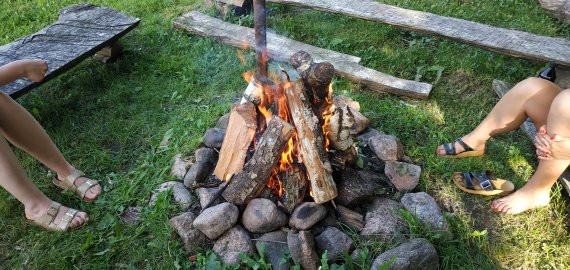 altText