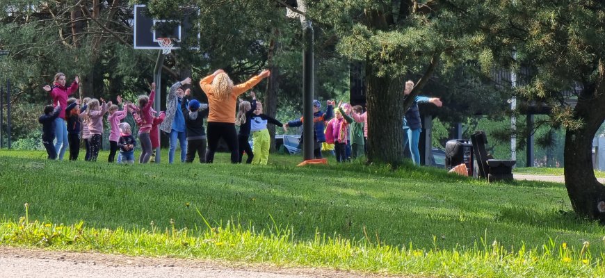 „Šviesa languose“ kviečia visuomenę netoleruoti smurto prieš vaikus