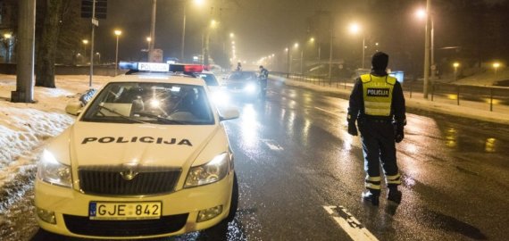 Teikia įstatymų pataisas: prasižengę vairuotojai turės patys rinktis savo ateitį  