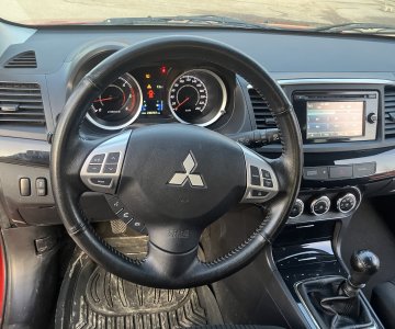 „Mitsubishi Lancer“