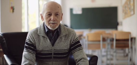 Liepos 20 - rugsėjo 2 d. kraštiečio Viliaus Jasinevičiaus fotografijų paroda „Vilniaus barikadose“ 