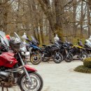 Ilzenbergo dvaro ramybę užpildė plieninių žirgų motorų gausmas (foto)