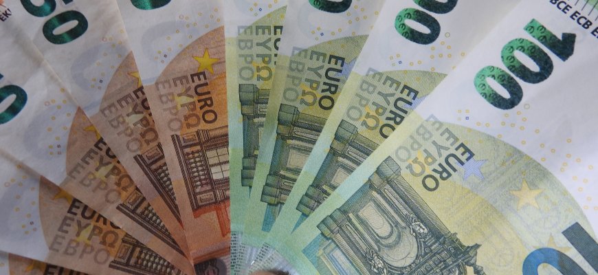 „Apvalus stalas“ kviečia į nuotolinius mokymus apie finansinį raštingumą