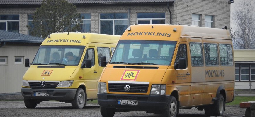 Vyriausybė pritarė, kad priemiestiniais autobusais mokiniai galėtų važinėti su 50–80 proc. nuolaida