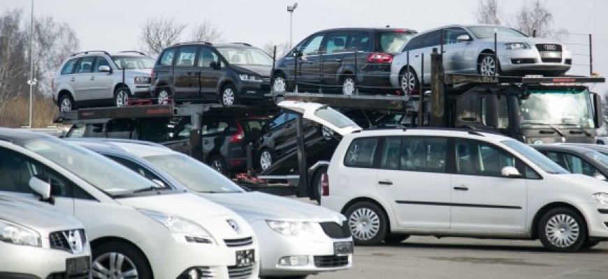 Perkantiems naudotą automobilį – vertinga informacija iš „Regitros“