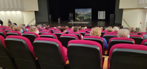 Karantiną siūloma baigti, su galimybių pasu numatomi laisvesni masiniai renginiai