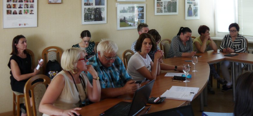 Pirmuosiuose projektuose - pramogų idėjos ir saugių namų paslaugos