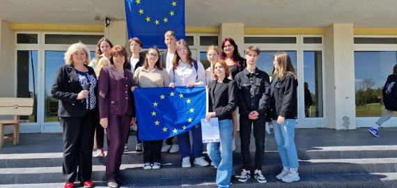 Europos dieną juodupėnai šventė be pamokų (foto)