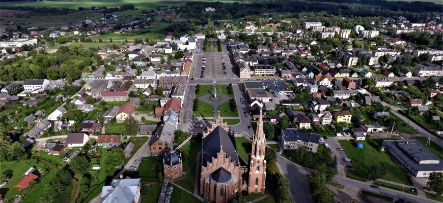 Vasara Rokiškyje: nuo skaitmeninių dvarų iki karvučių saldainių – atrask naują Rokiškį!