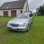 „Mercedes S211“ dalimis
