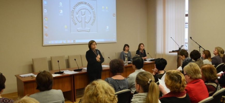 Steigiant Globėjų centrus, tariamasi su savivalda