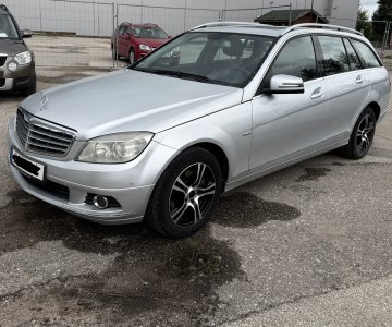 „Mercedes 220“