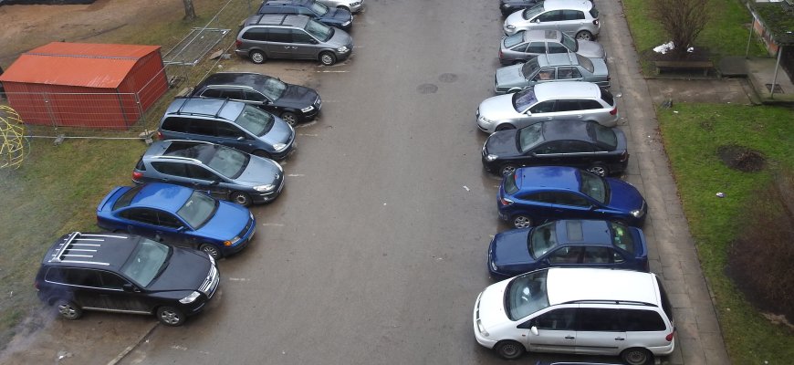 Siūloma, kad nebereikėtų informuoti VMI apie užsienyje įsigytus naujus automobilius