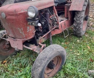 Savos gamybos traktorius