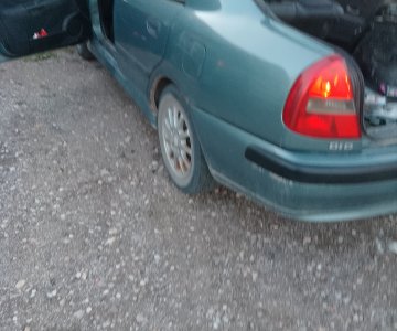 „Mitsubishi Carisma“