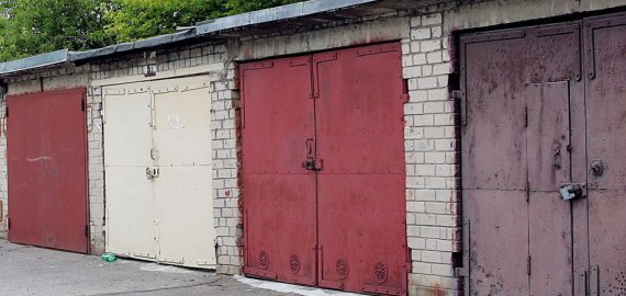 Apvogti du garažai Obelių miestelyje, padaryti dideli nuostoliai