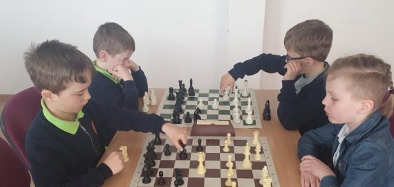 Rokiškio Senamiesčio progimnazijoje įvyko Rokiškio mokyklų žaidynių šachmatų varžybos