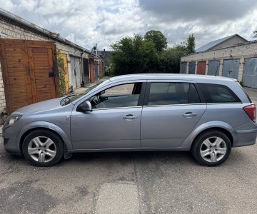 „Opel Astra“