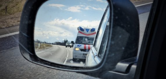 Susidūrė su priešpriešais atvažiuojančiu automobiliu