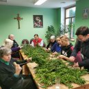 Likus kelioms dienoms iki Advento, Rokiškio dekanato „Caritas“ kviečia į Advento vainikų dirbtuves