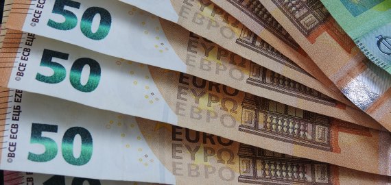 Savivaldybių kultūros darbuotojų algoms papildomai skirta 3,4 mln. eurų