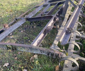  „2pts-4“ dalimis