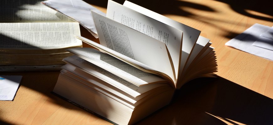 Abiturientai laiko lietuvių kalbos ir literatūros egzaminą