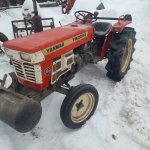 Traktoriukas su padargais