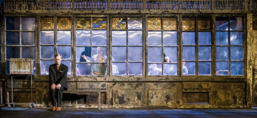 Lietuvos Nacionalinio dramos teatro spektaklis -