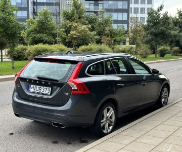 „Volvo V60“
