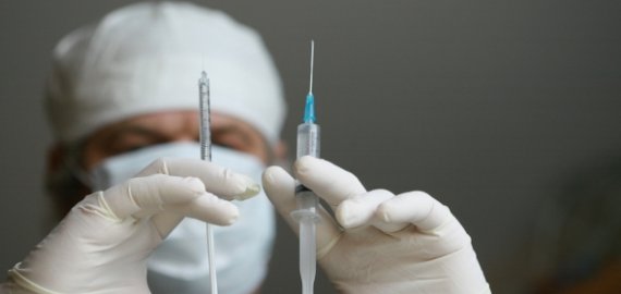 Pirmąją vakcinavimo dieną paskiepyta per 2 tūkst. medicinos darbuotojų