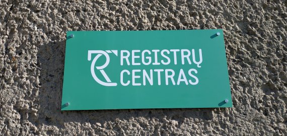 Registrų centras: žemės perleidimo sandorių mažėja, bet kainos auga