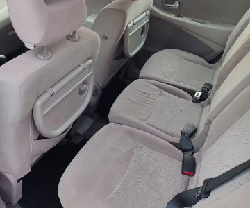„Nissan Almera Tino“