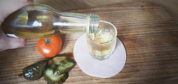 Neblaivioje poroje - smurtas