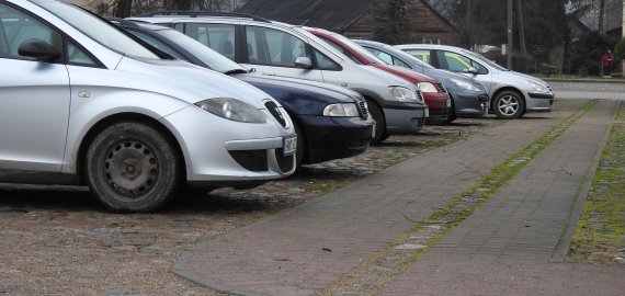 Automobilių taršos mokestis – nuo kitų metų liepos