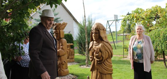 Rokiškėno septyniolikos metų triūsas kuriant Istorijos ir meno parką – įamžintas knygoje (foto)