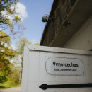 Neeilinė patirtis iš arti: Ilzenbergo dvaras kviečia kartu nueiti visą vyndarystės kelią