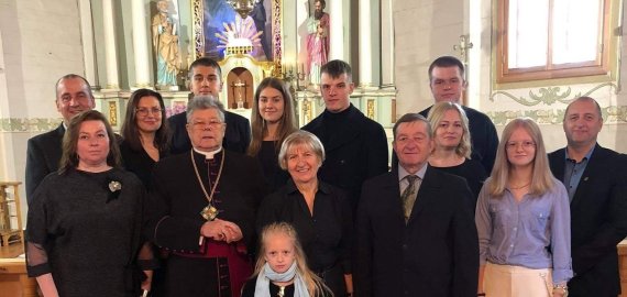 Metai, šviečiantys auksu