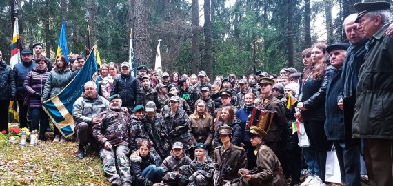 Edukacinis renginys Plunksnočių miške (foto)