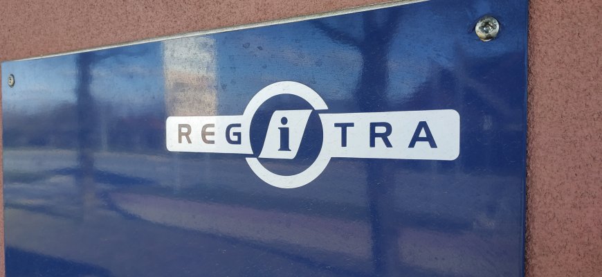 Jau galima užsisakyti patinkančius numerio ženklus iš M raidės