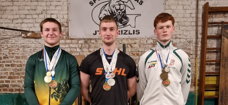 „Brangioji“ trijulė: kaip jaučiasi aukso, sidabro ir bronzos medaliais pasidabinę „JTK Grizlis“ sportininkai?