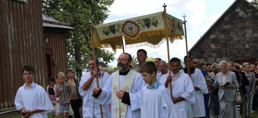 Onuškėnai kviečia į atlaidus