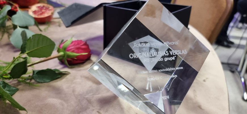 Metams artėjant į pabaigą – kvietimai ieškoti geriausiųjų ir verčiausiųjų apdovanojimams gauti