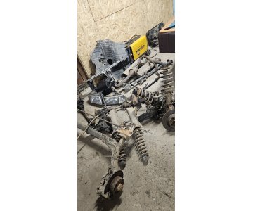 „Audi 80 B4“ dalys