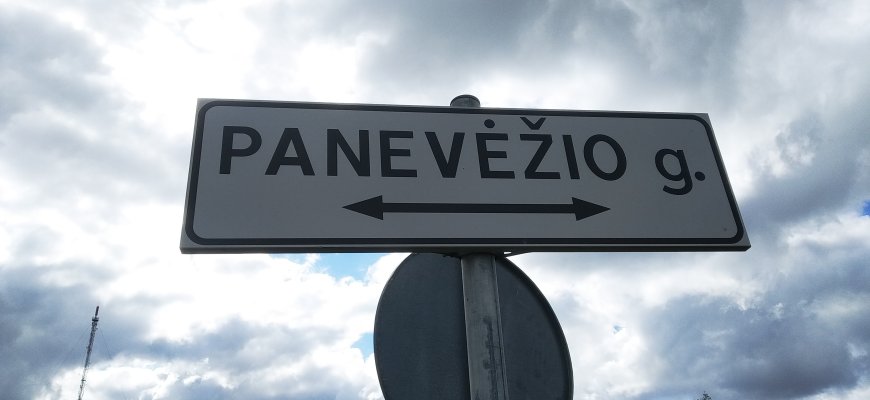 Panevėžio g. automobilis kliudė dviratininkę