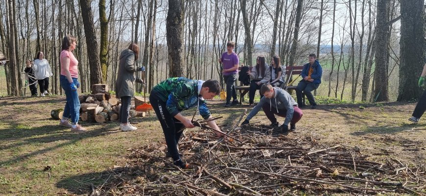 Tradicija: Obelių gimnazijos bendruomenė ir toliau puoselėja santykį su M. Römerio atminimu