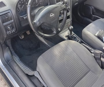 „Opel Astra“