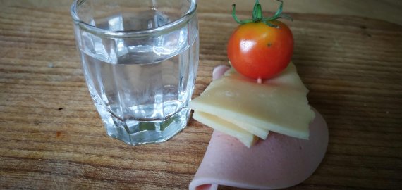 Pirmadienio išgertuvės: vyras smurtavo prieš moterį