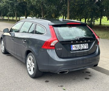 „Volvo V60“