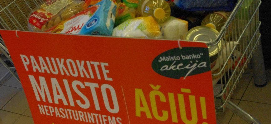 Socialinė darbuotoja Rokiškyje pasisavino maisto už 7440 eurų